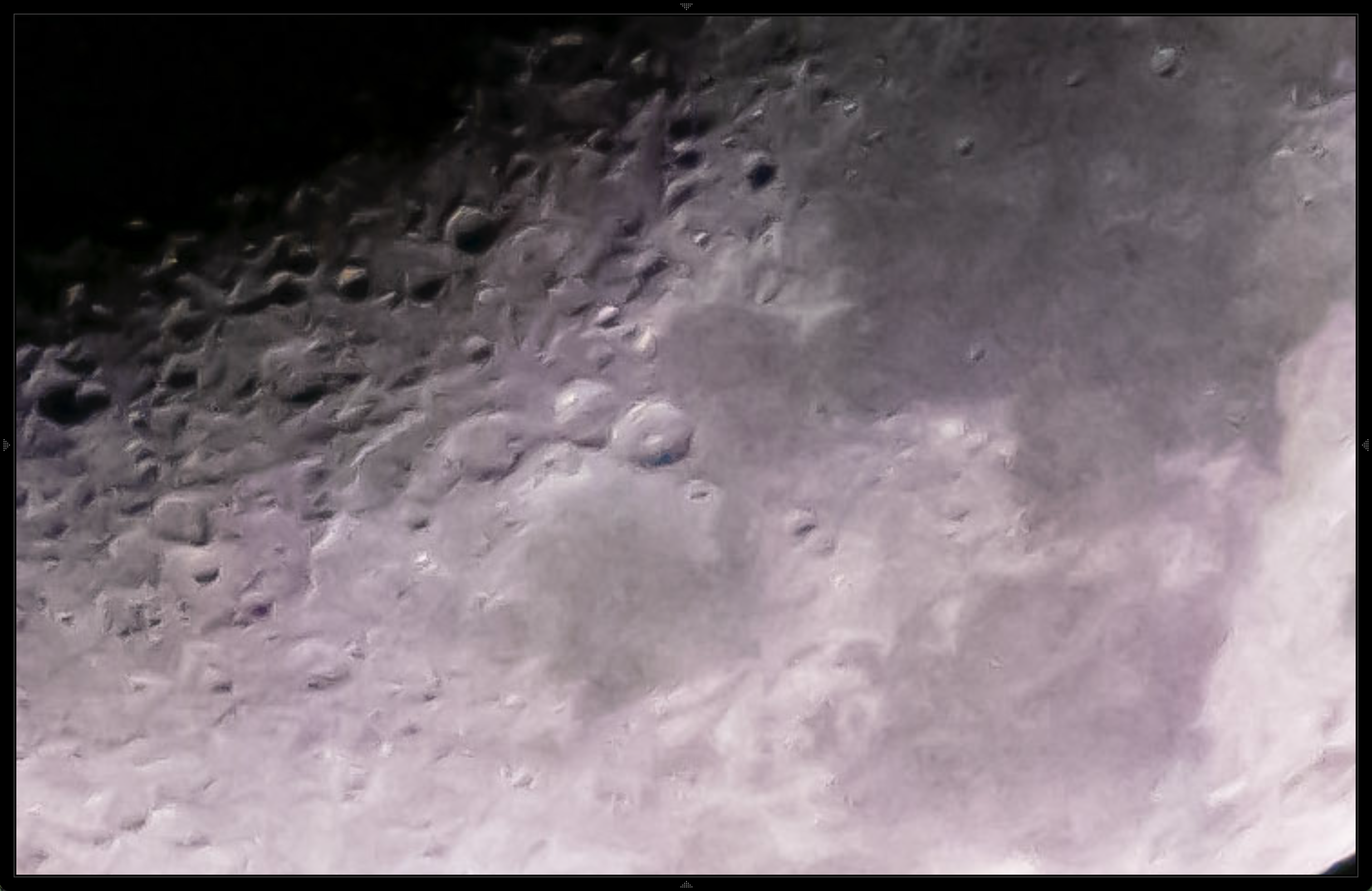 moon close-up, noise reduction by Lightroom